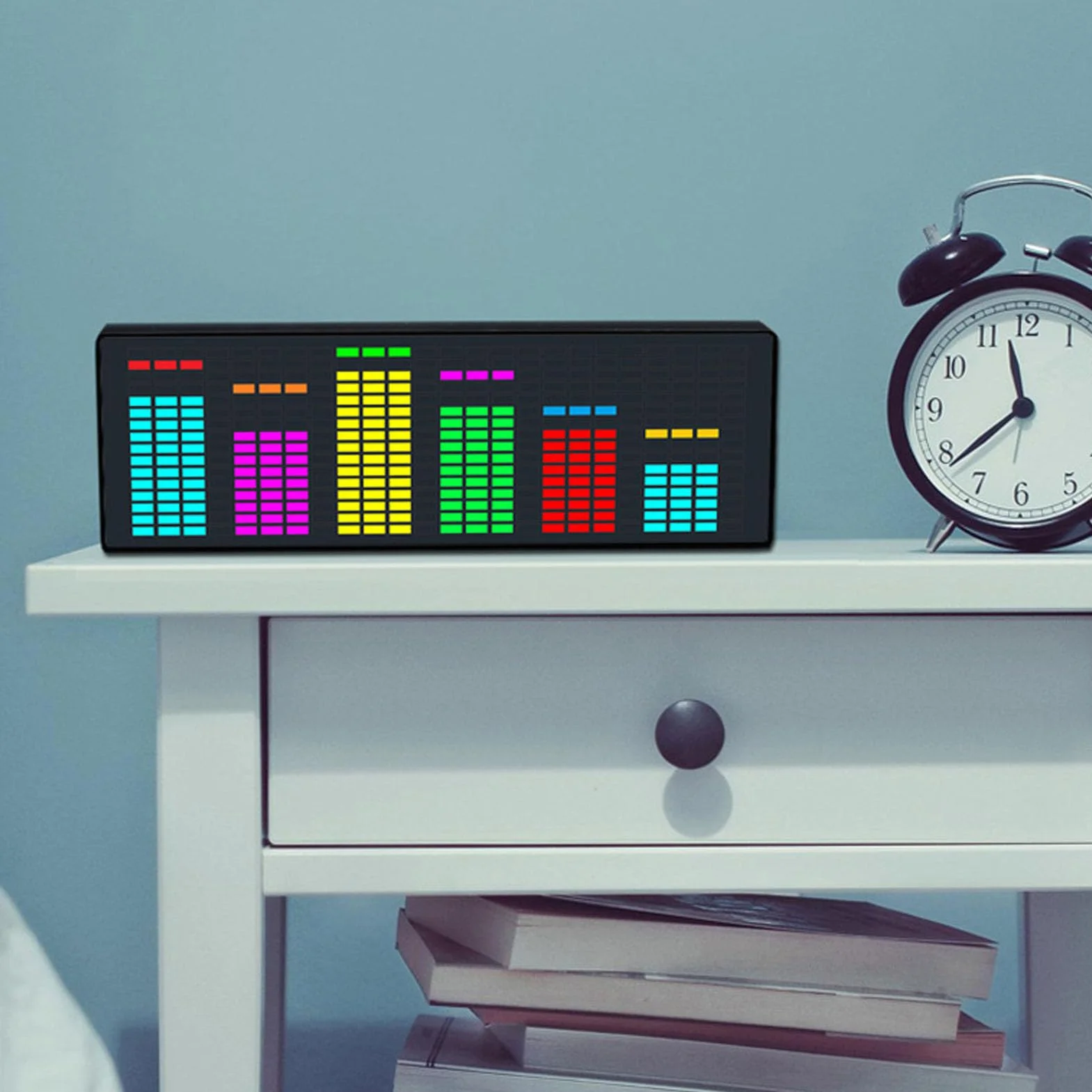 Cuifati RGB Music Spectrum Wyświetlacz, 84 Efekty, Konstrukcja ABS, Zasilana USB, Idealne do Domu, Biura lub Imprezy z 2 Stylami Czasowymi i 3 Alarmami, Wrażliwe Odbiór dla Kontroli