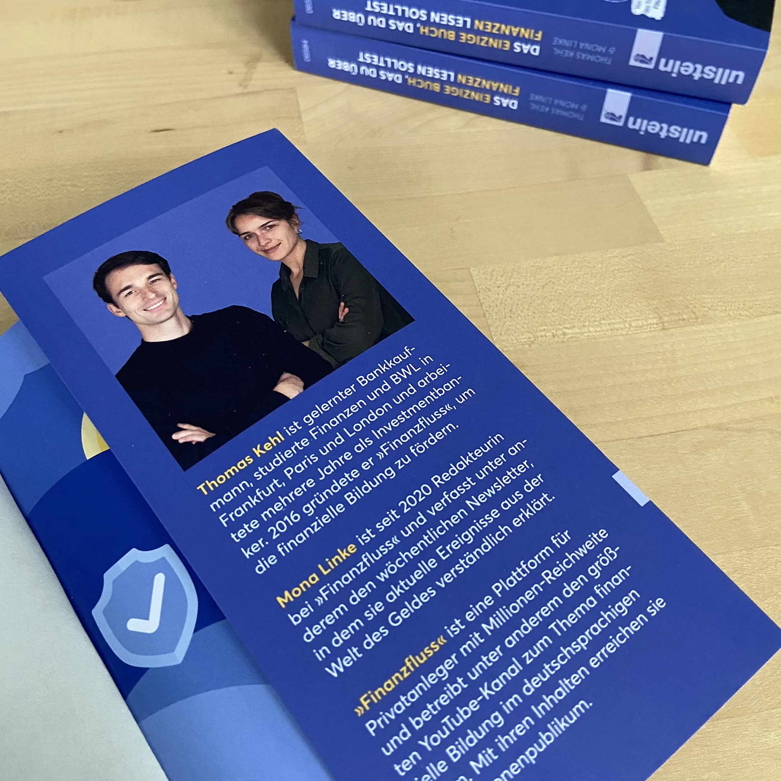 Das einzige Buch, das Du über Finanzen lesen solltest: Der entspannte Weg zum Vermögen - Von den Machern des YouTube-Erfolgs »Finanzfluss« | Ratgeber für Geldanlage an der Börse mit ETF & Aktien